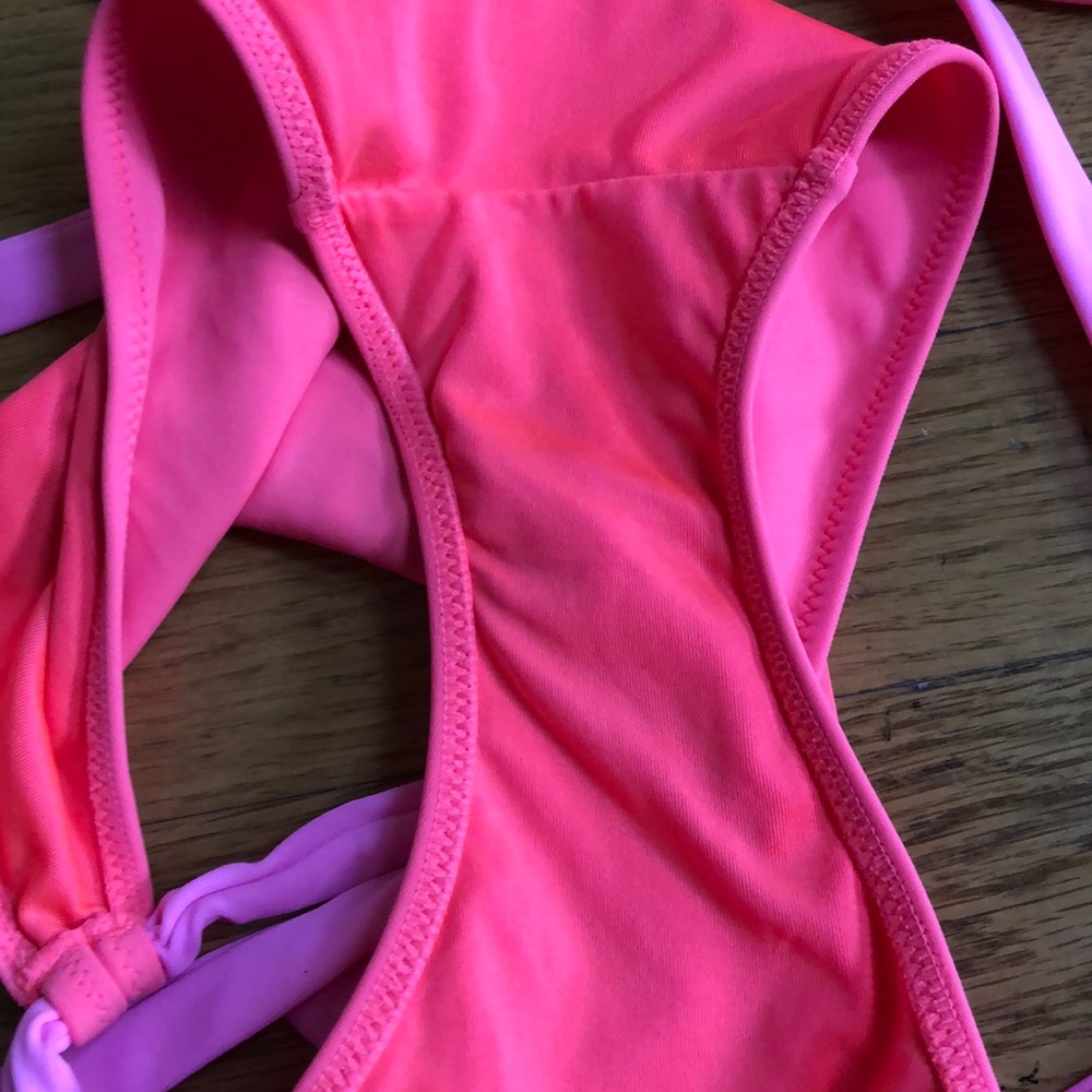 Bathing suit - Picture 4 of 8